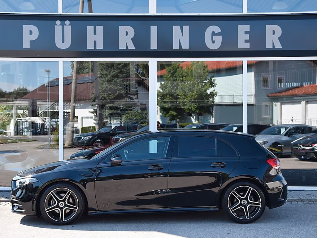 Mercedes-Benz A-Klasse A 180 AMG Line A 180 d