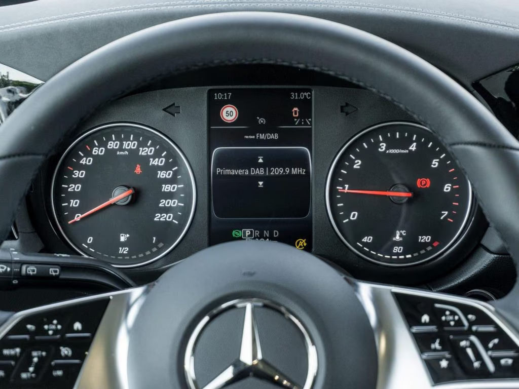 Mercedes-Benz T 180