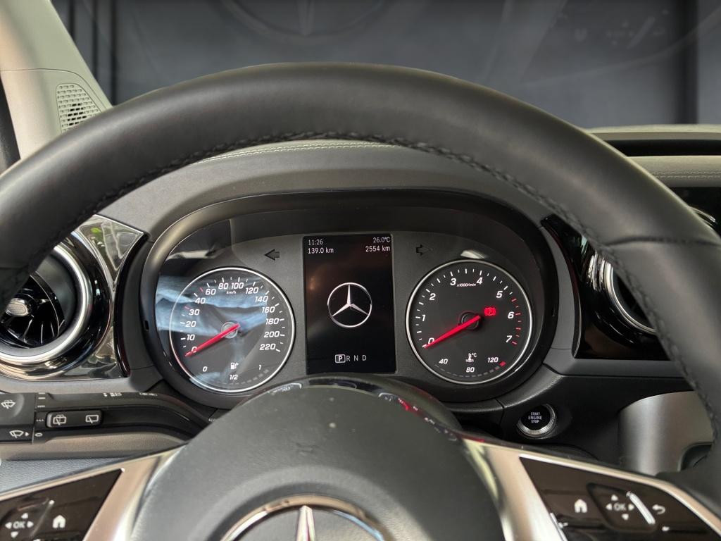 Mercedes-Benz T 180