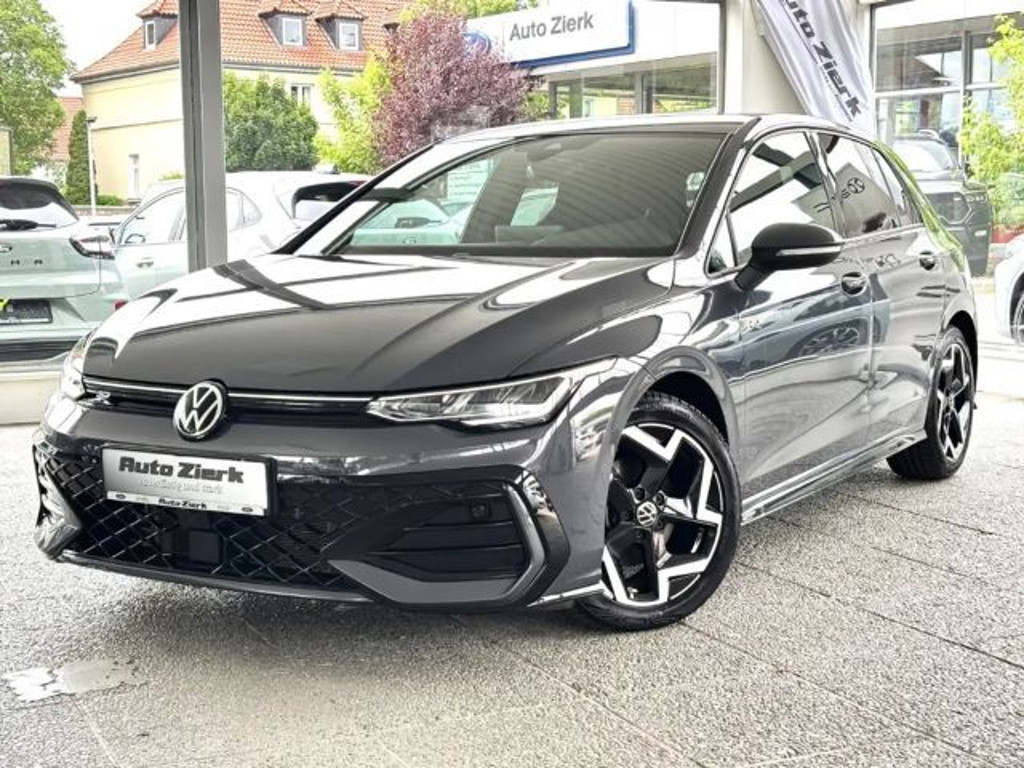 Volkswagen Golf R-Line 1.5 TSI Golf VIII