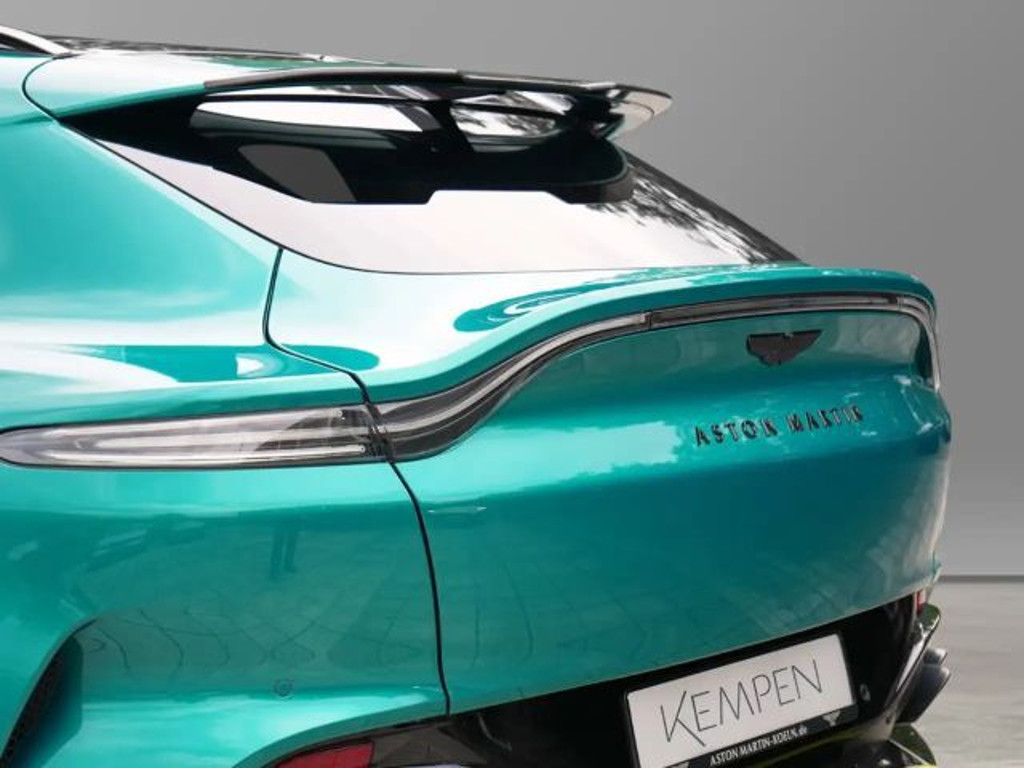 Aston Martin DBX