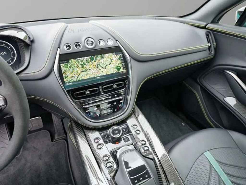Aston Martin DBX