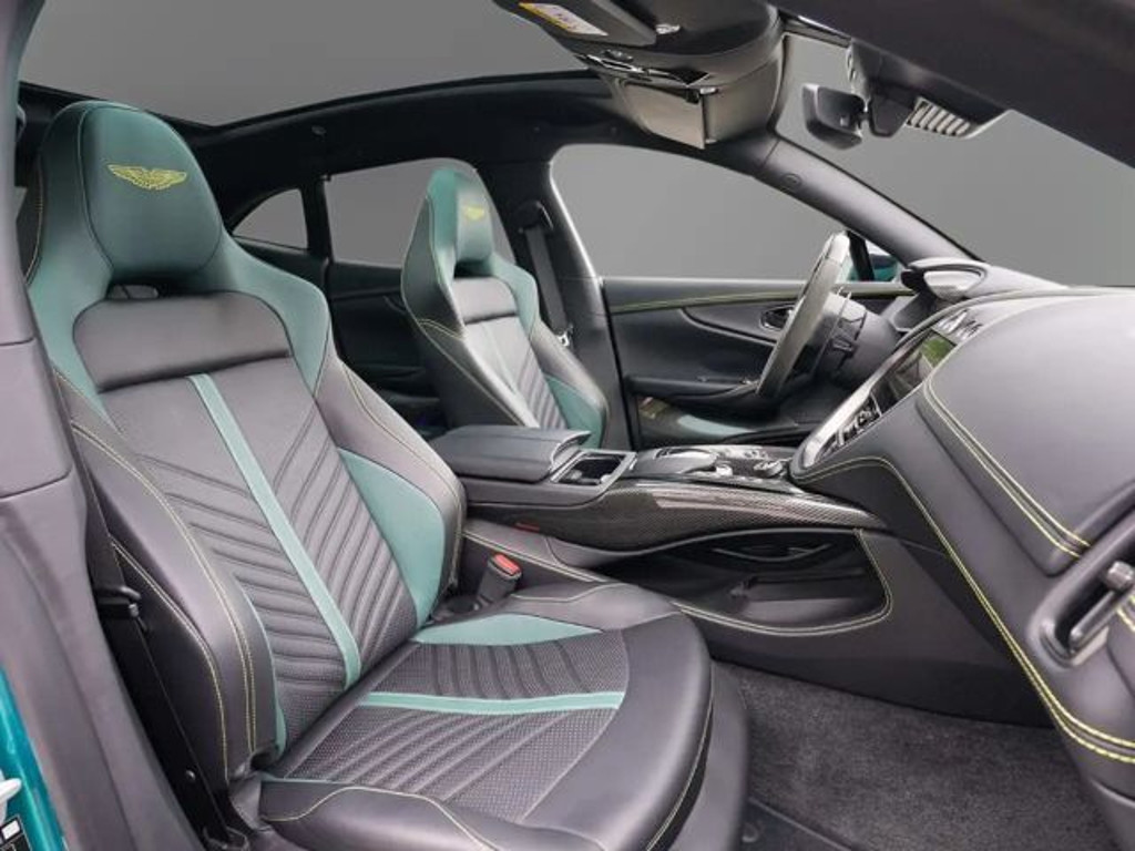 Aston Martin DBX