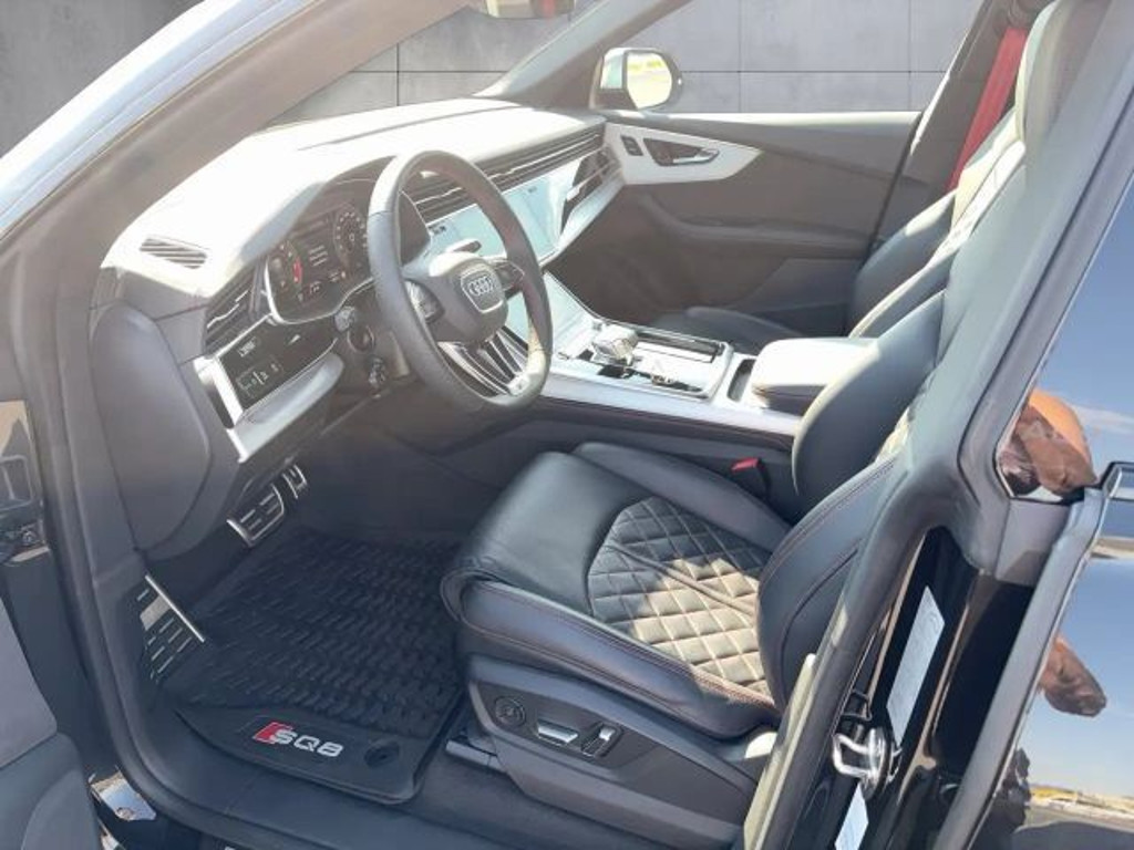Audi SQ8