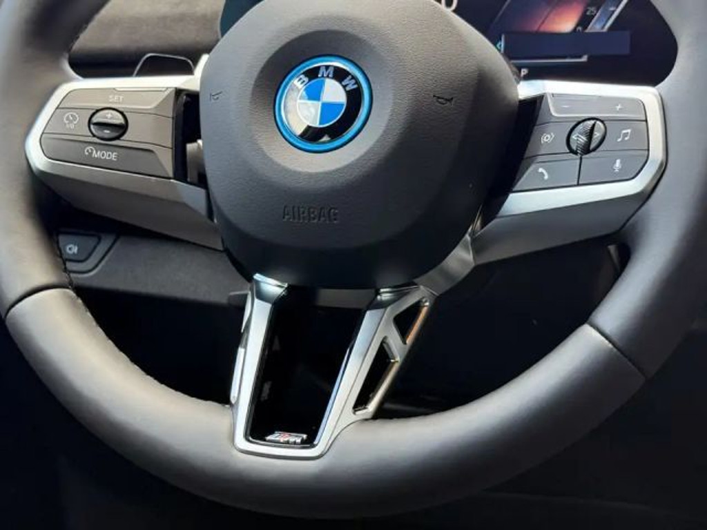 BMW iX2