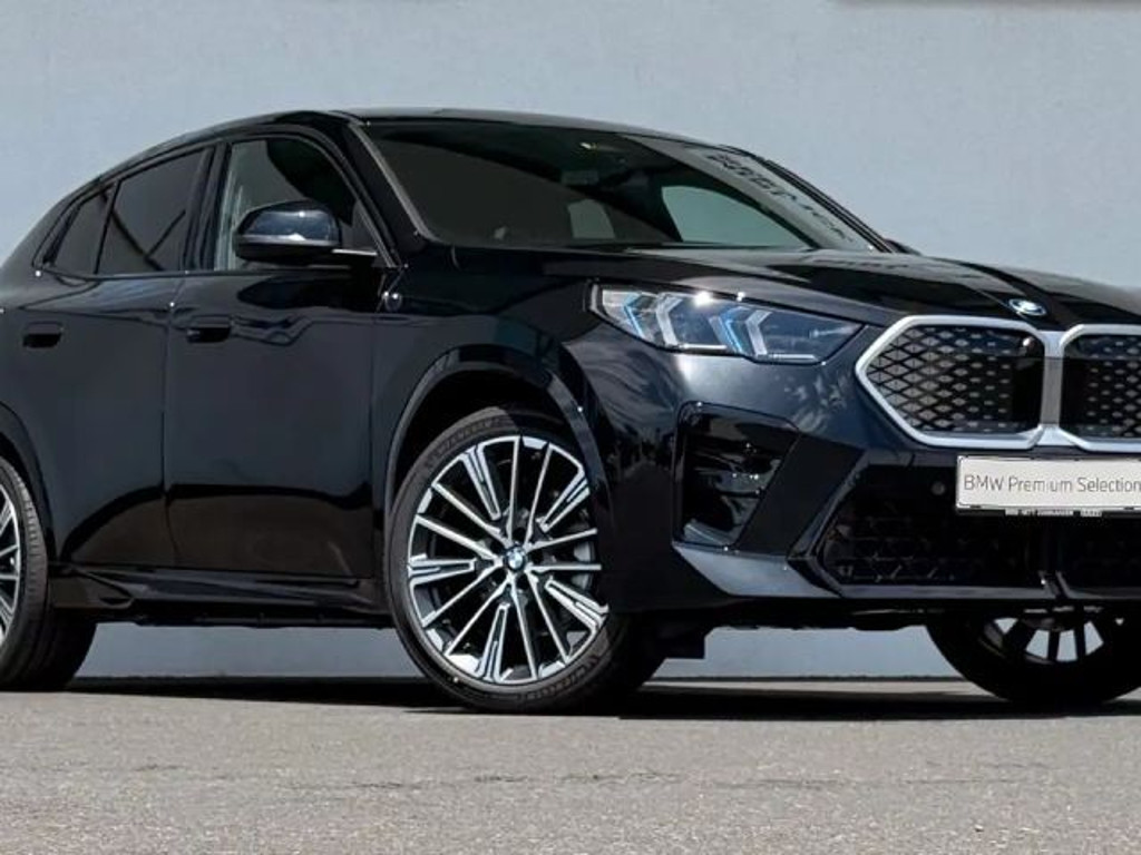 BMW iX2