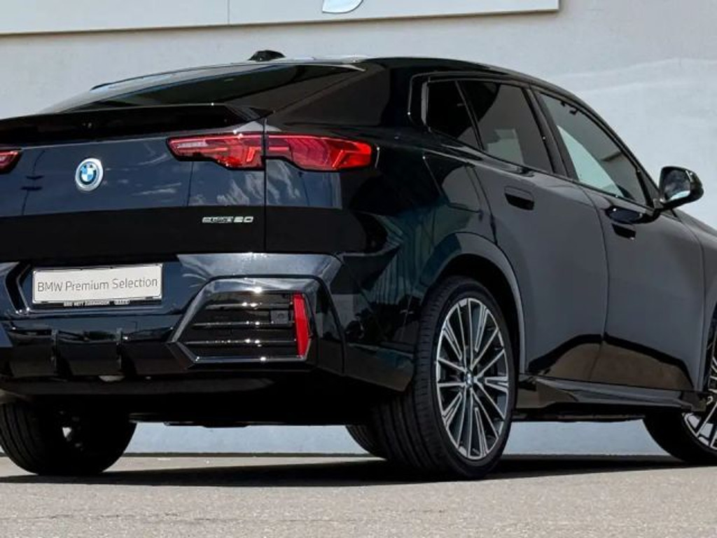 BMW iX2