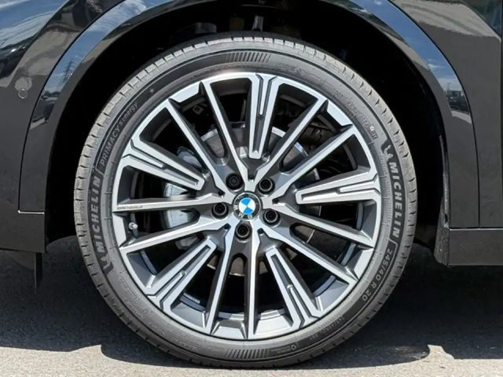 BMW iX2