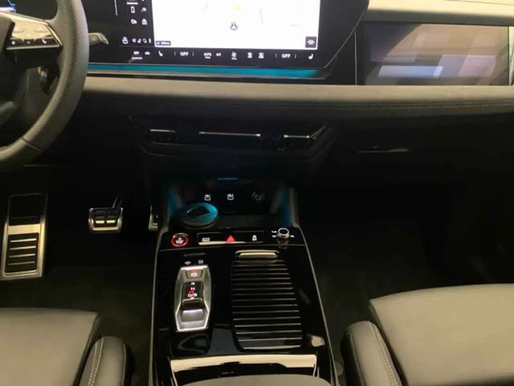 Audi SQ6 e-tron
