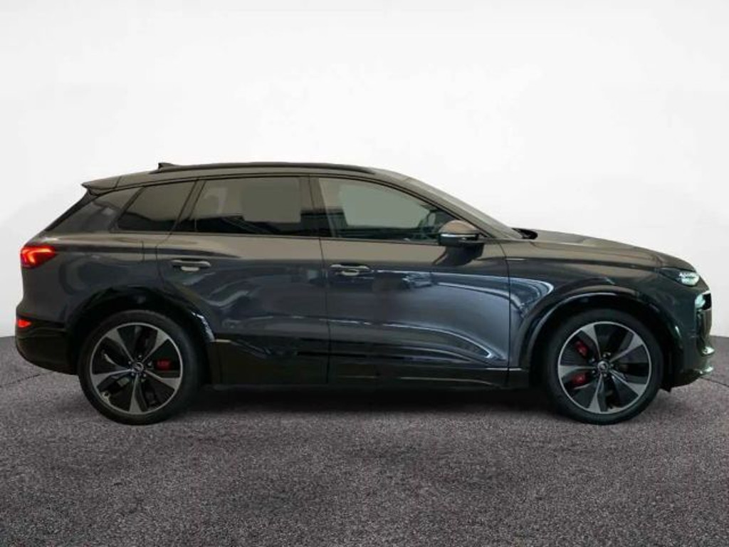 Audi SQ6 e-tron