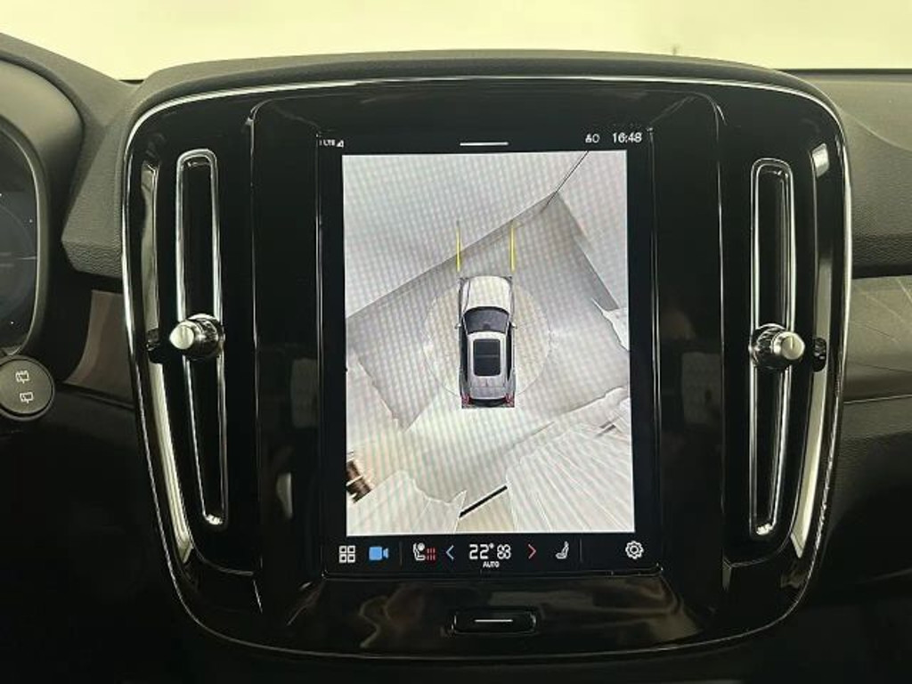 Volvo EX40