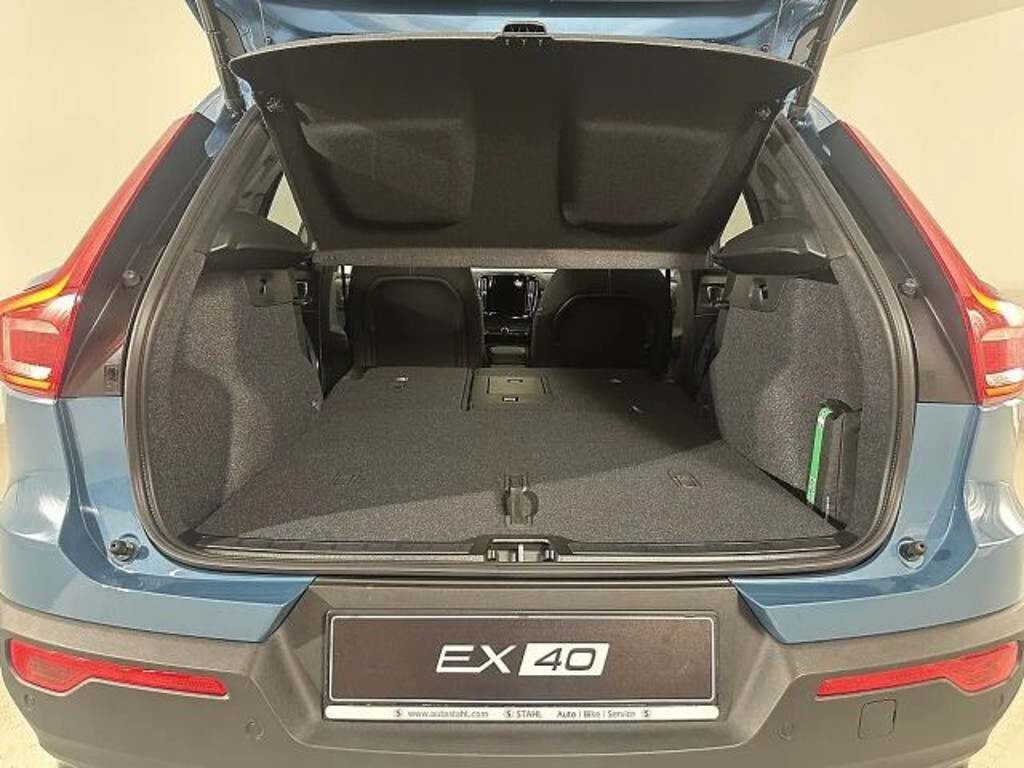 Volvo EX40