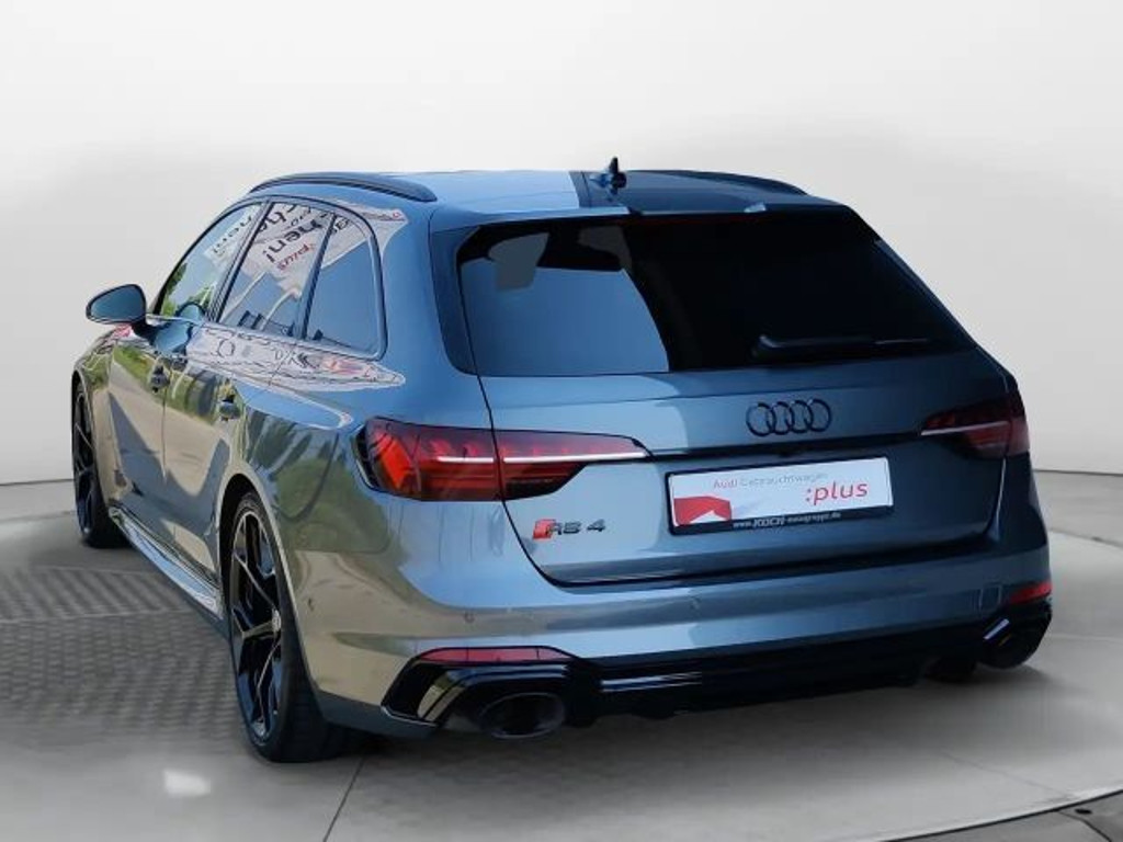Audi RS4