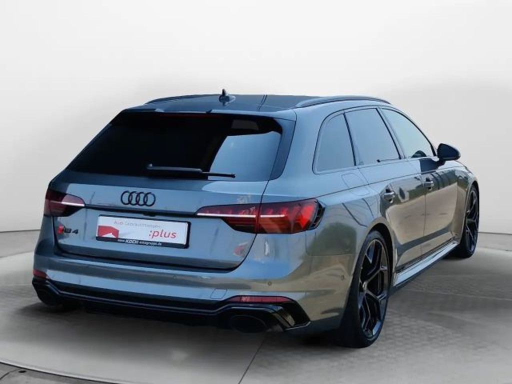 Audi RS4