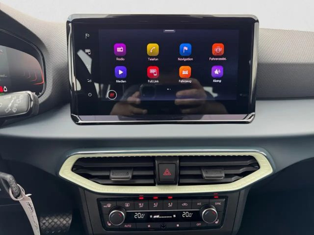 Seat Arona