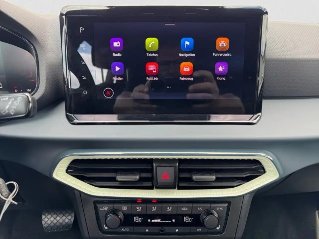Seat Arona