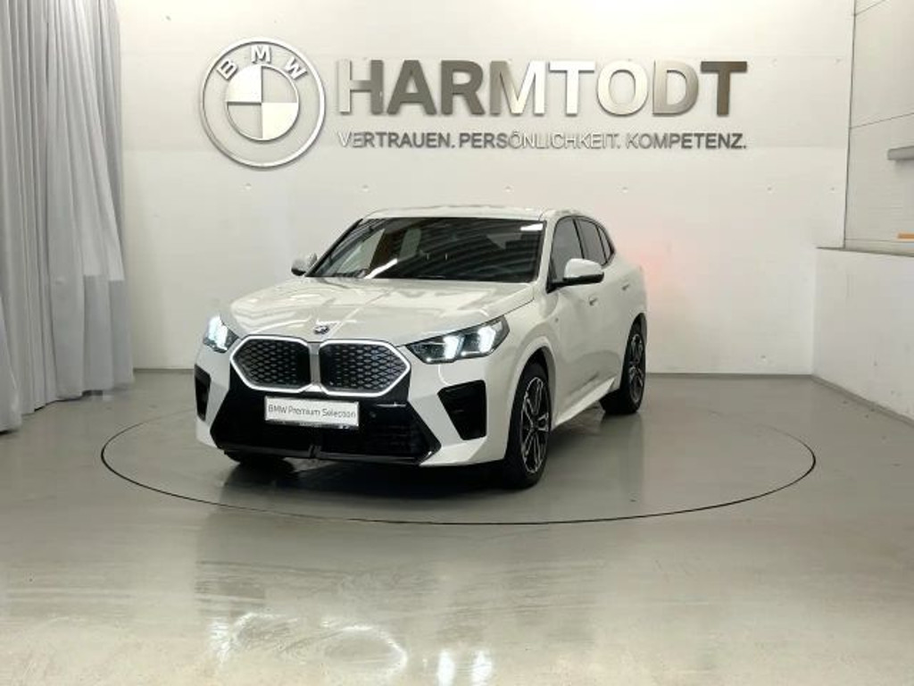 BMW iX2