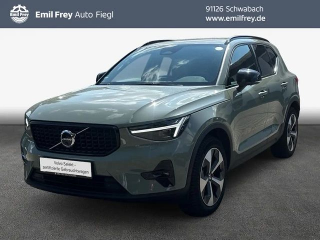Volvo XC40 Plus Dark