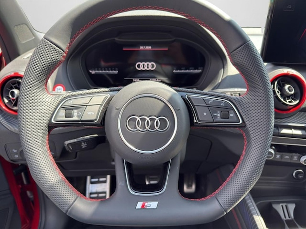 Audi SQ2