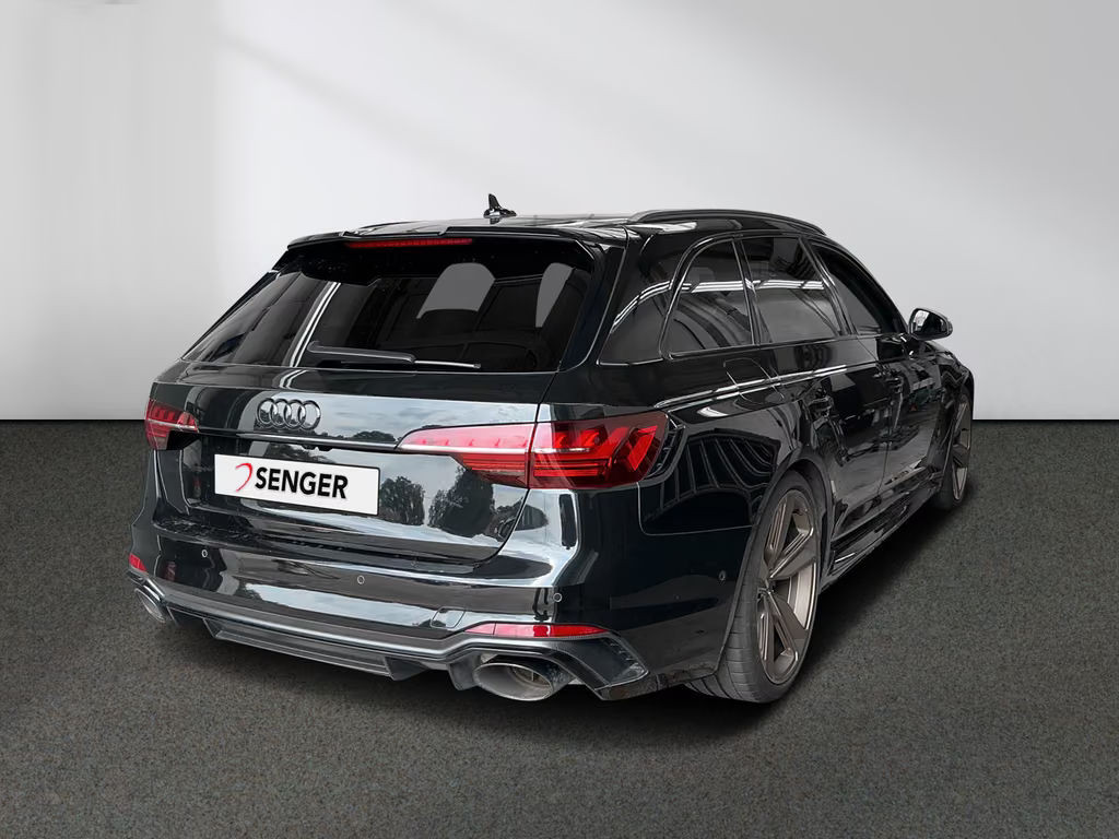 Audi RS4