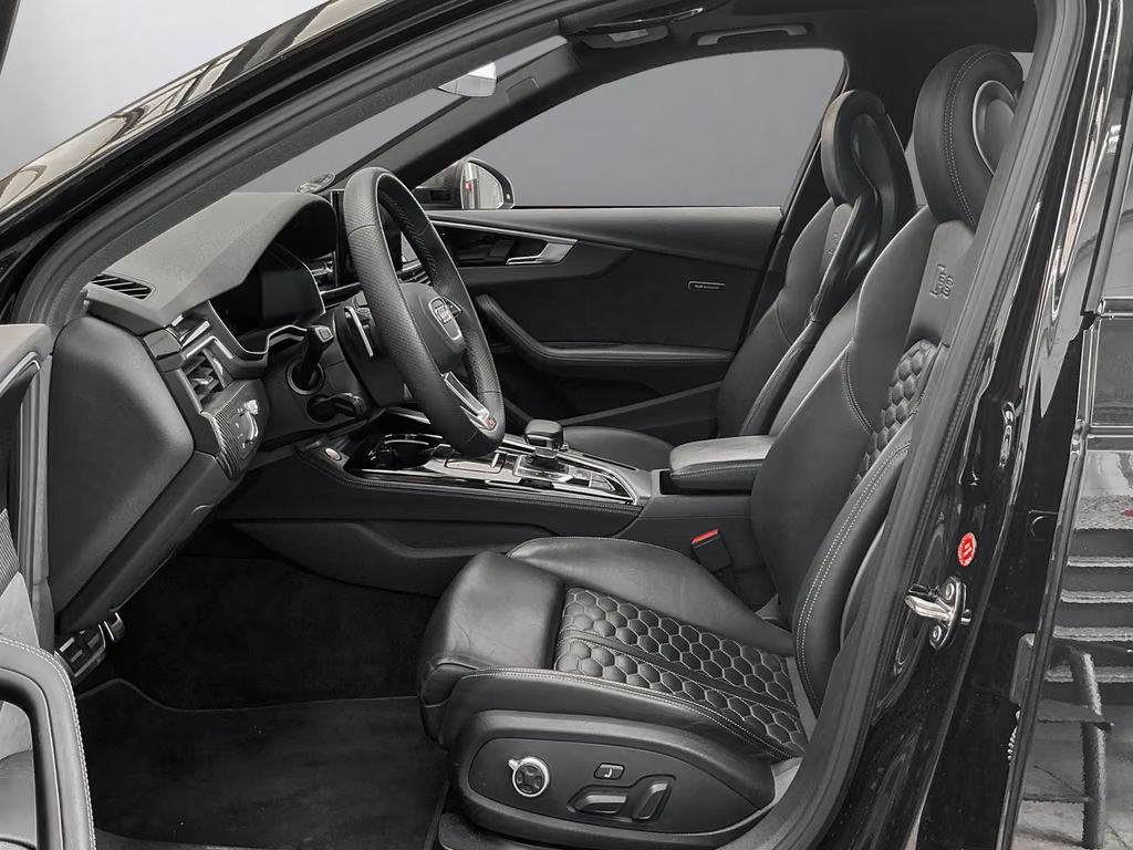 Audi RS4