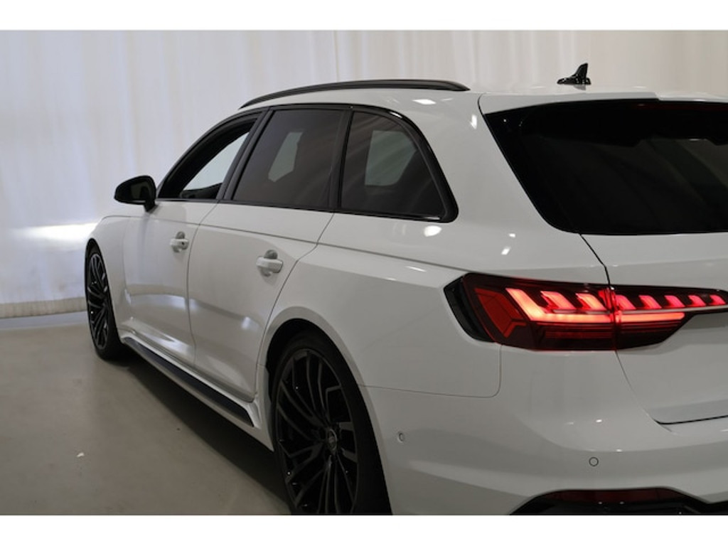 Audi RS4