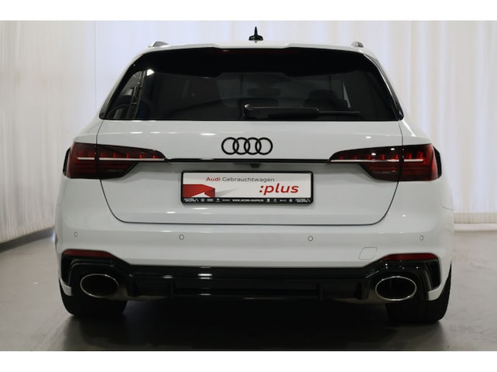Audi RS4