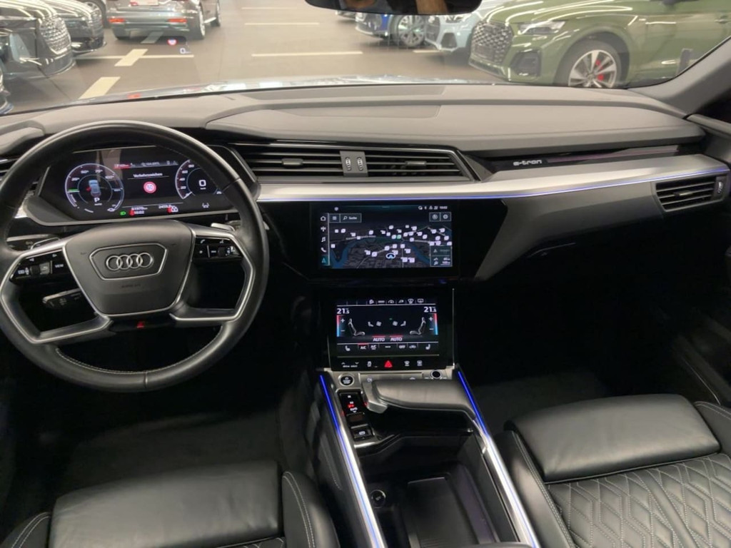 Audi e-tron