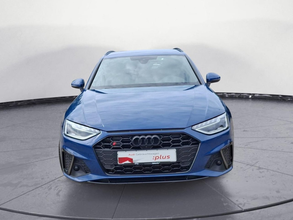 Audi S4