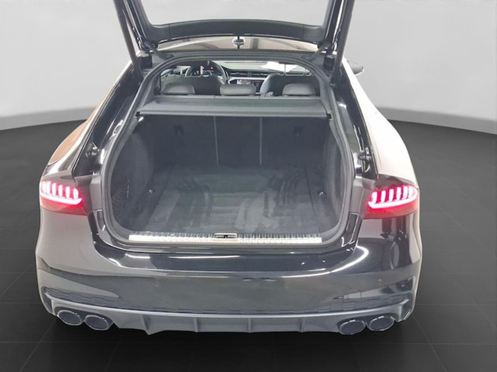 Audi S7