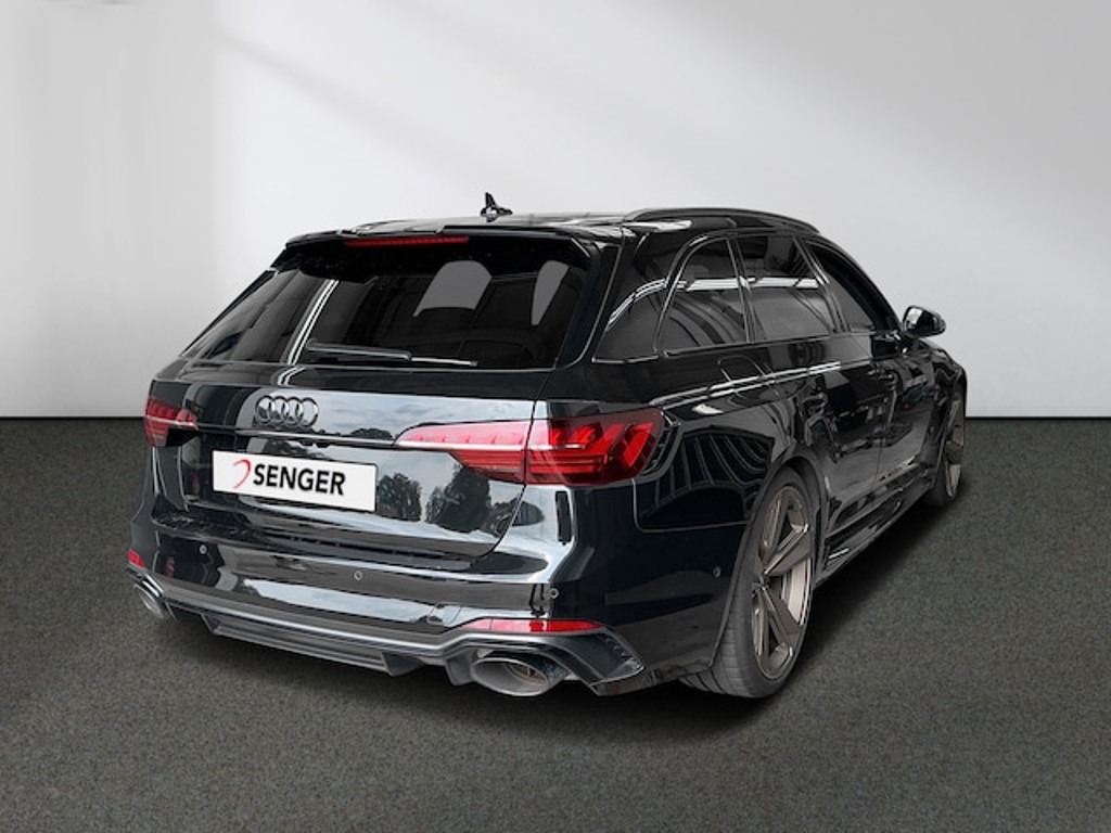 Audi RS4