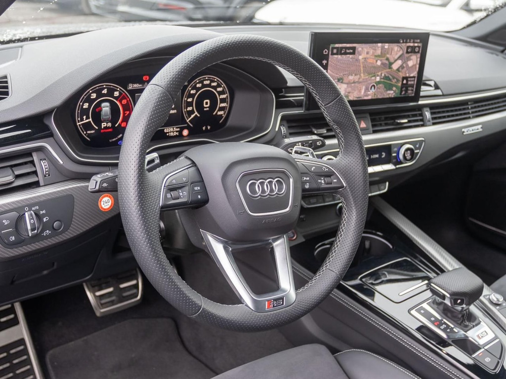 Audi RS4
