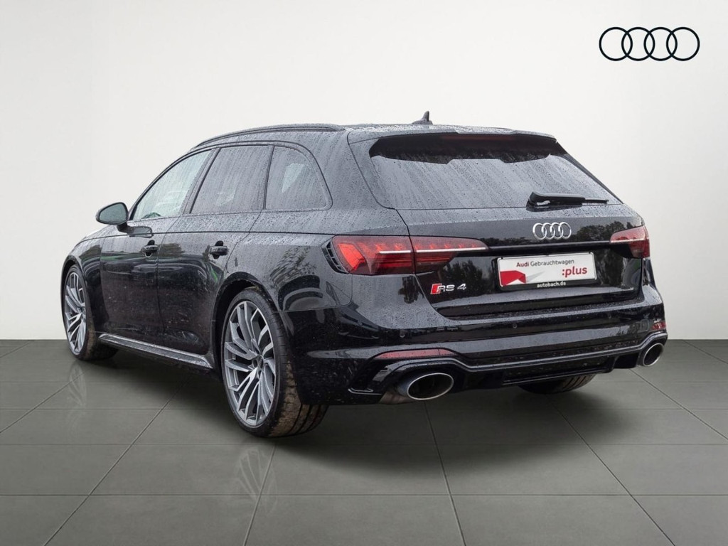 Audi RS4
