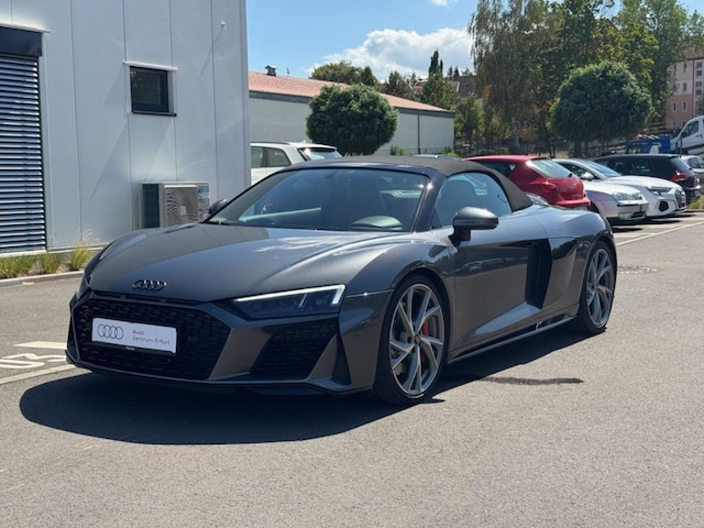 Audi R8