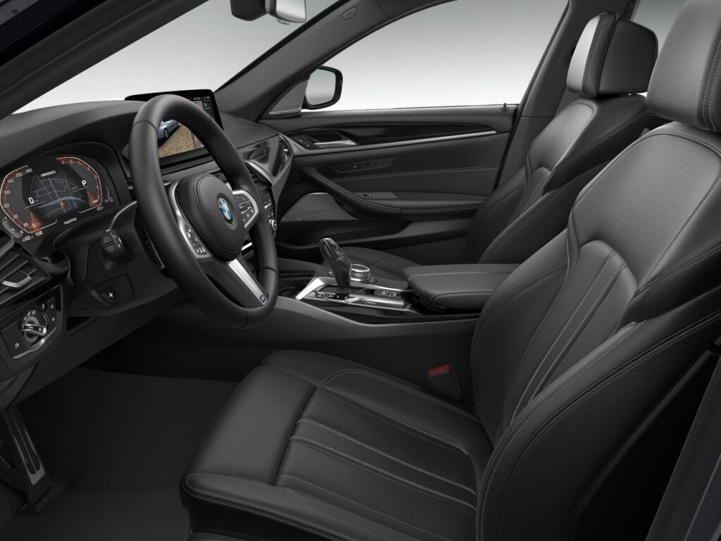 BMW M550