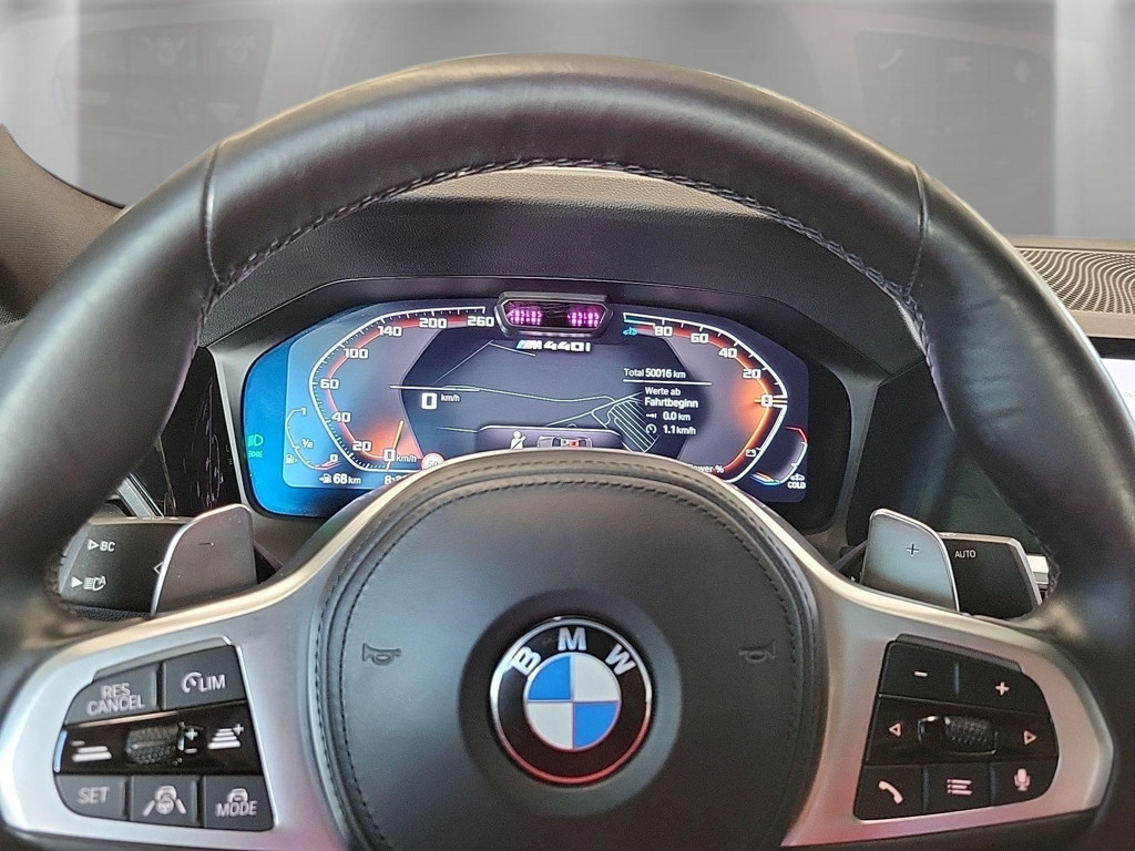 BMW M440