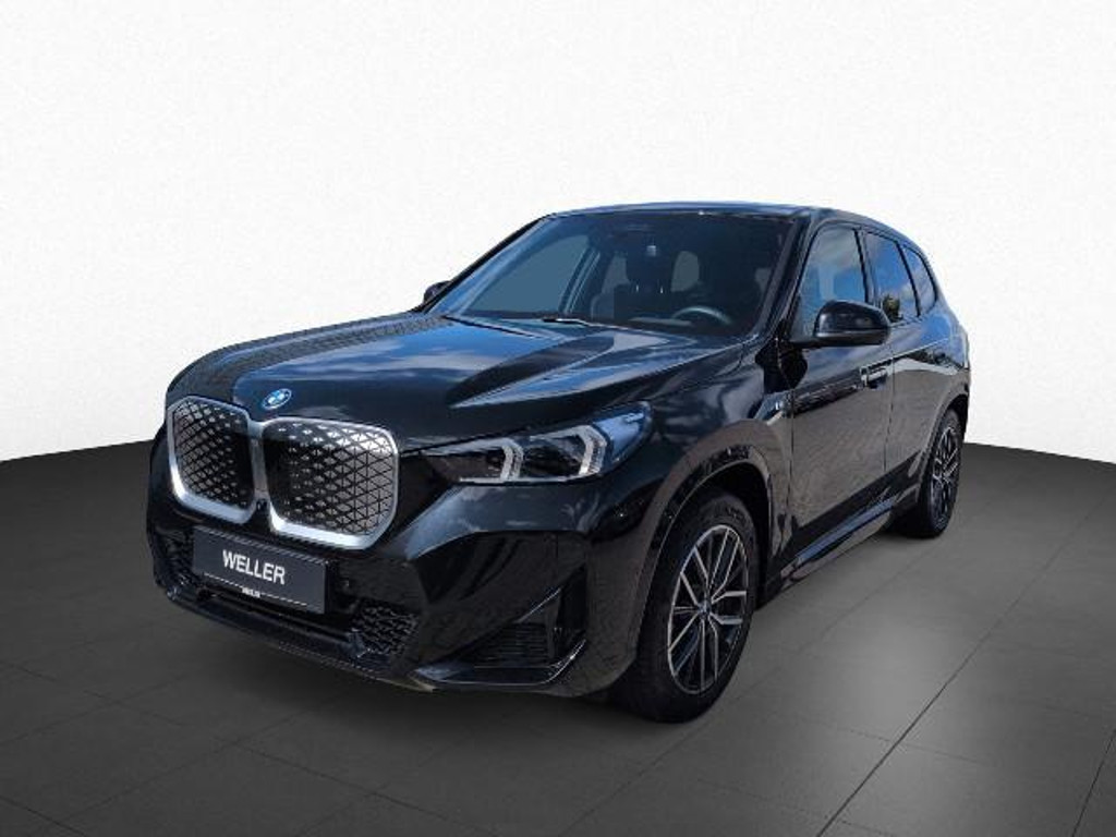 BMW iX1 xDrive30