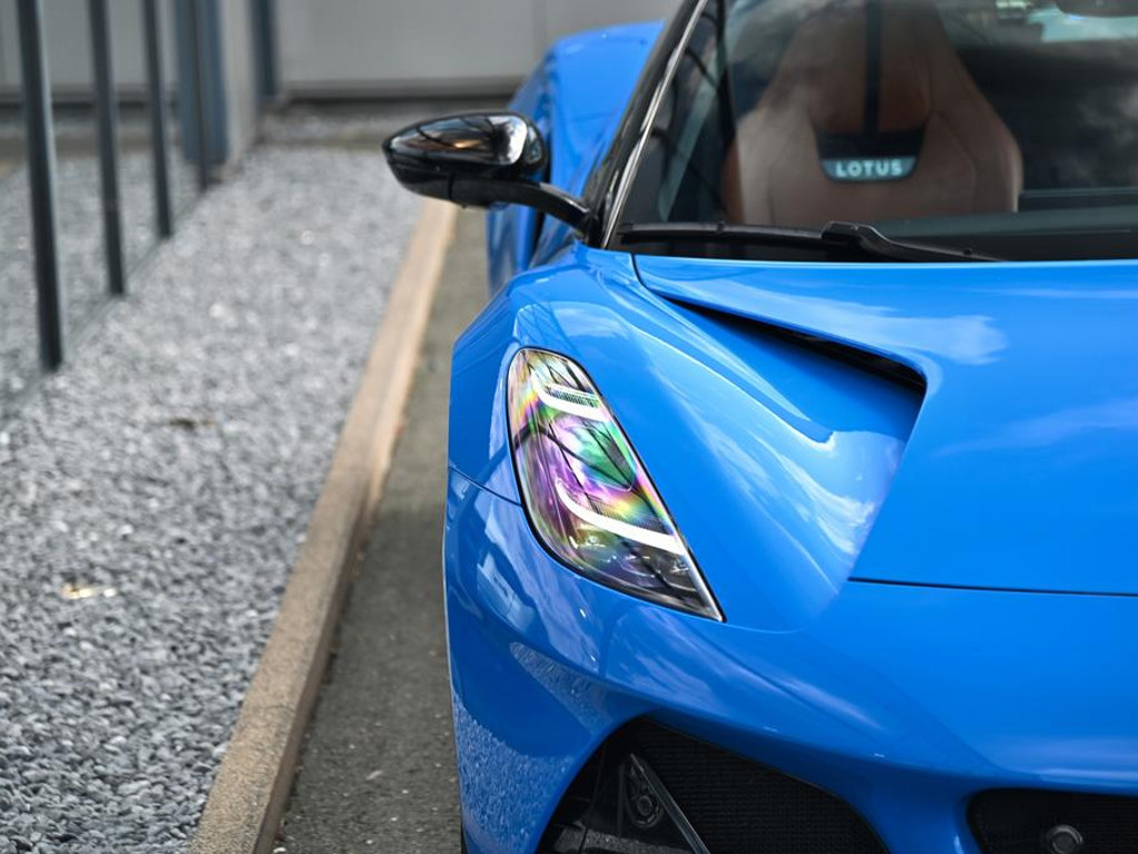 Lotus Emira
