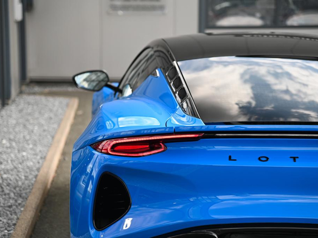 Lotus Emira