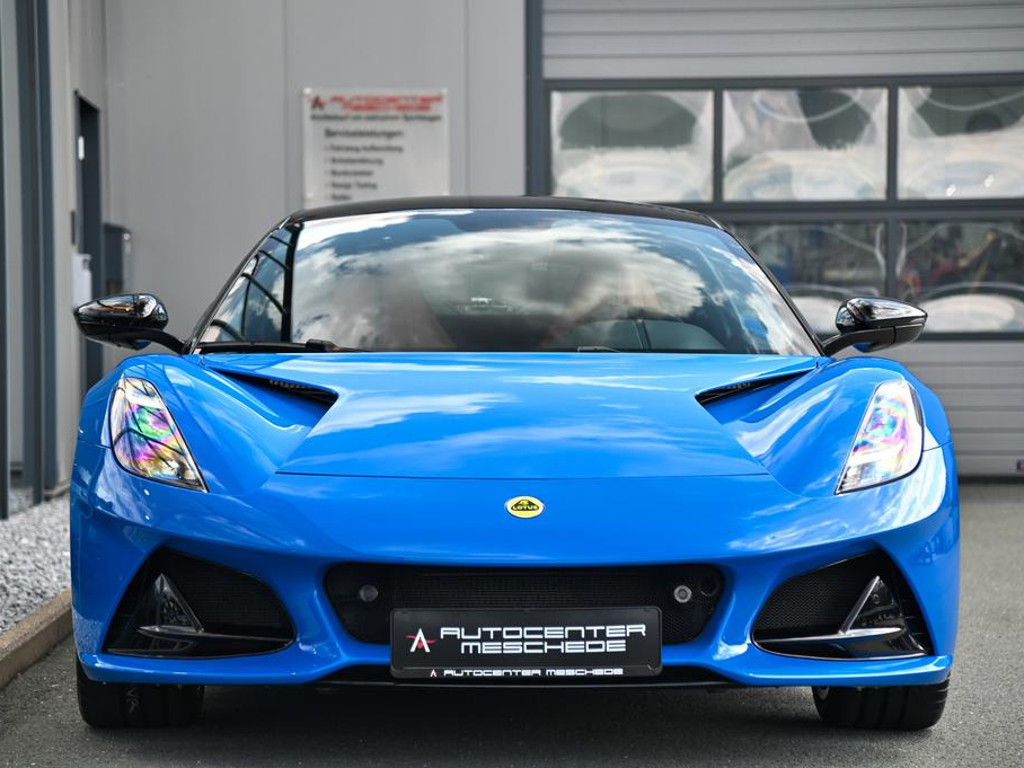Lotus Emira