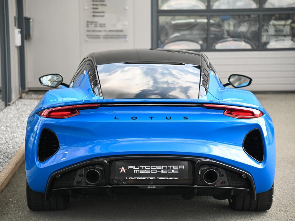 Lotus Emira