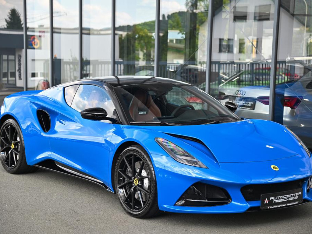 Lotus Emira