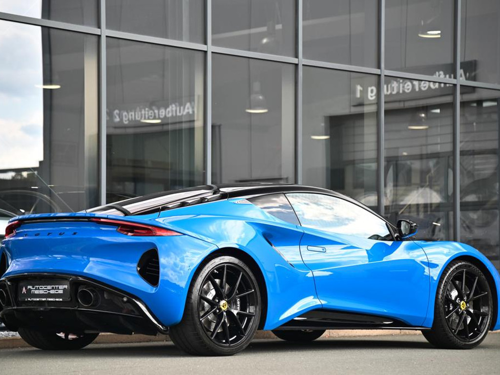 Lotus Emira