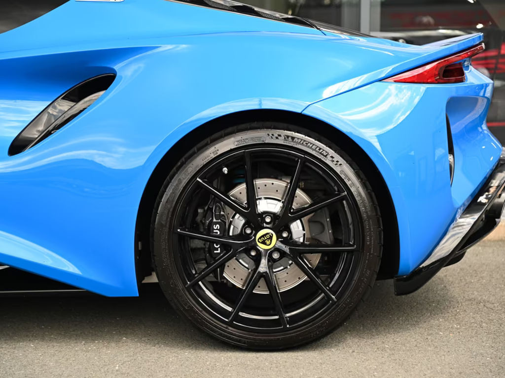 Lotus Emira