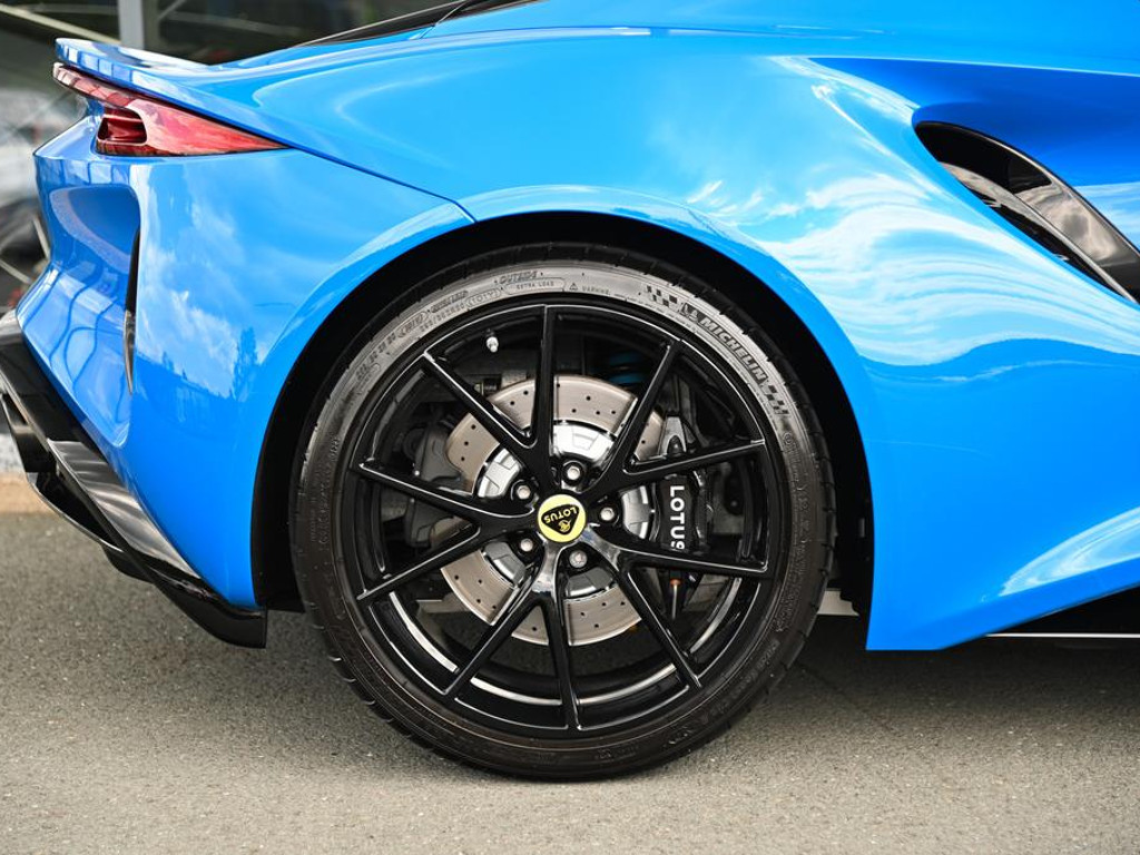 Lotus Emira