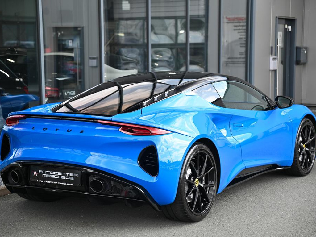 Lotus Emira