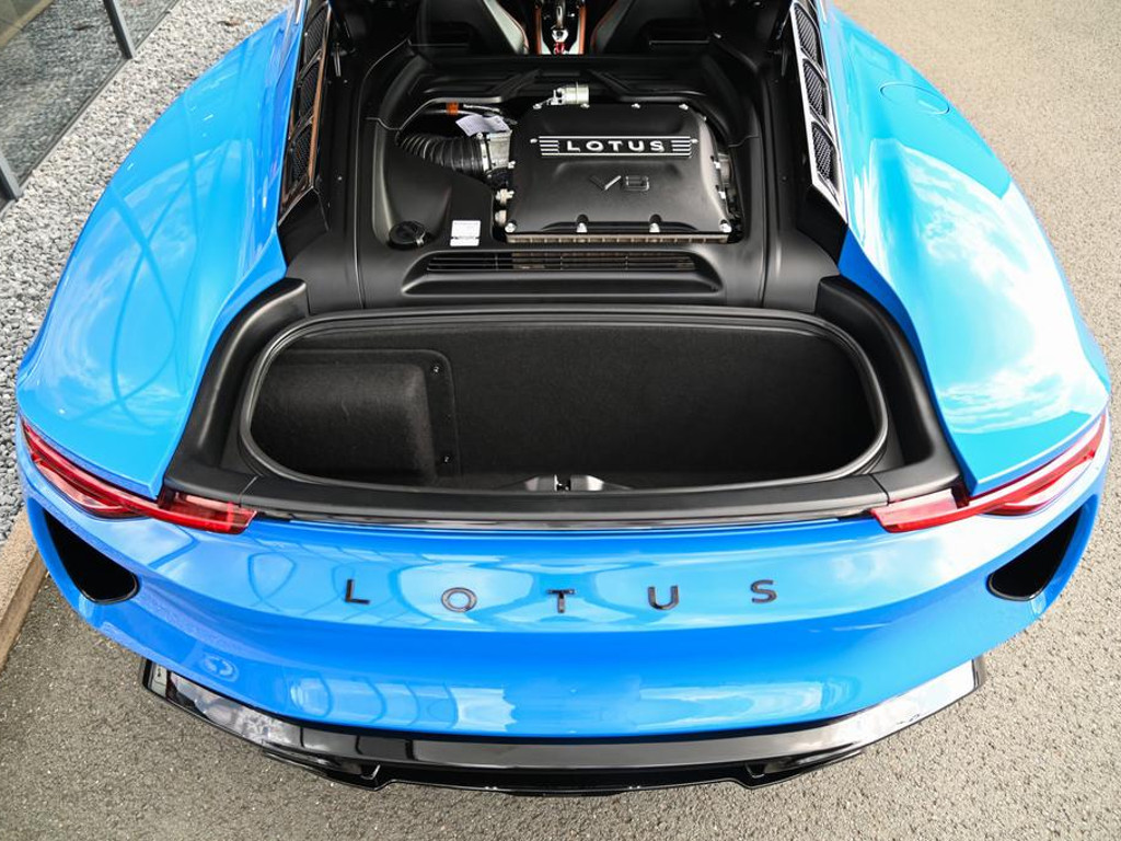 Lotus Emira