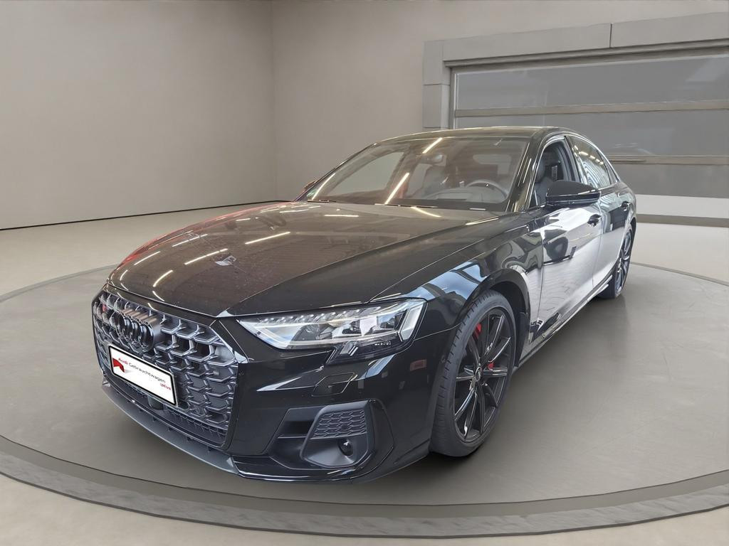 Audi S8