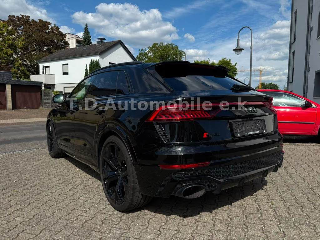 Audi RS Q8