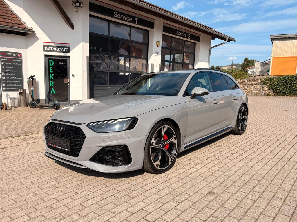 Audi RS4